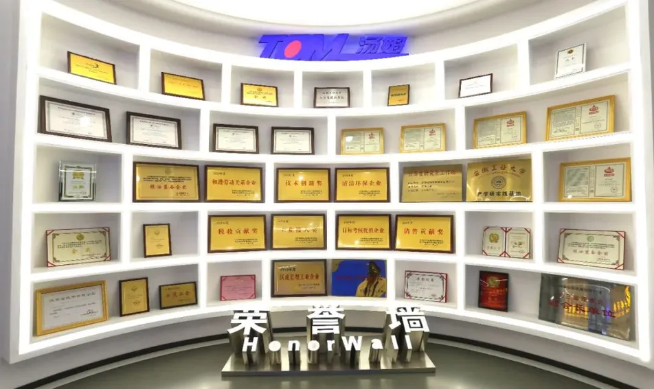 Línea de producción de llenado de ungüento cremoso de venta caliente fabricada en fábrica 4