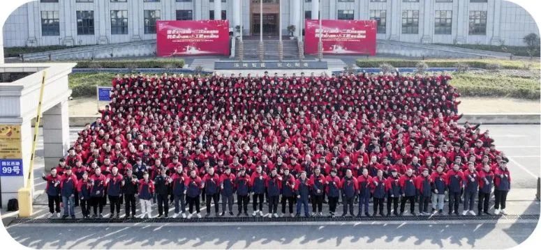 M&aacute;quina autom&aacute;tica de llenado de lubricantes qu&iacute;micos para la industria 5