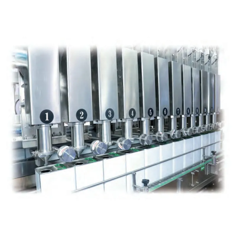 M&aacute;quina avanzada de llenado y tap&oacute;n para aceite comestible y salsa 3