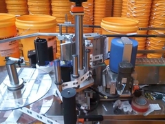 Línea de llenado totalmente automática para cubos redondos de lubricante de gran volumen